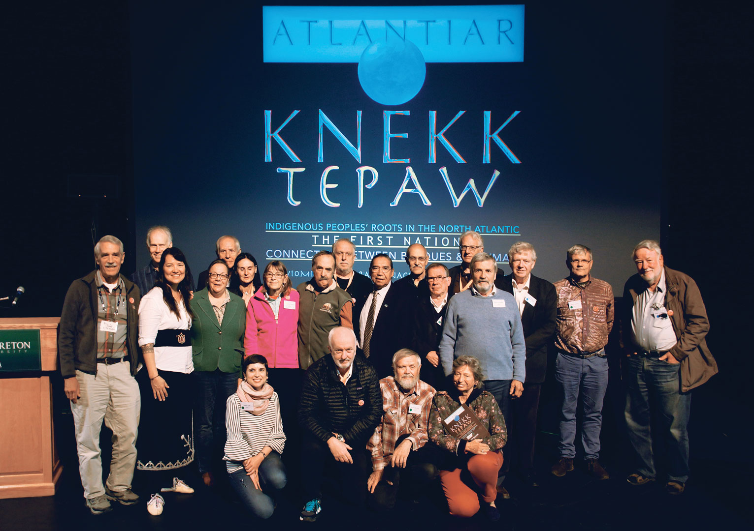 21 de los 26 ponentes del congreso. Foto © Mirari Loyarte